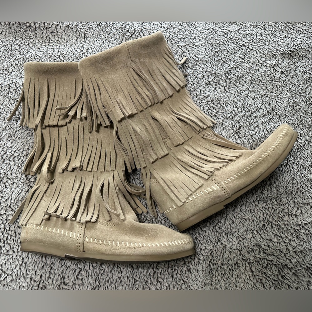 Minnetonka 3 layer fringe boots
